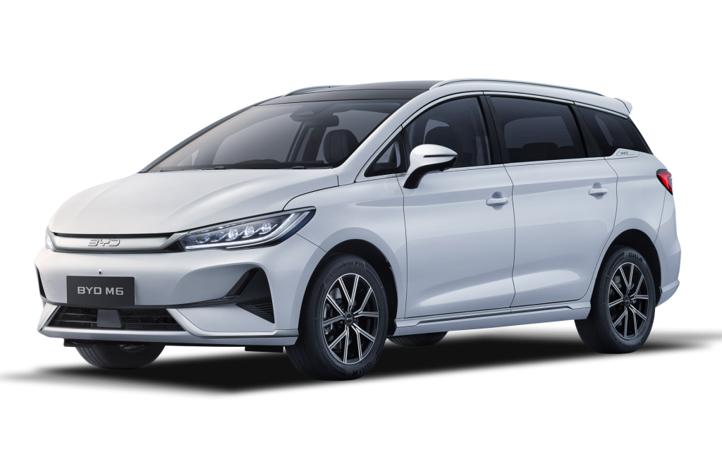 BYD M6