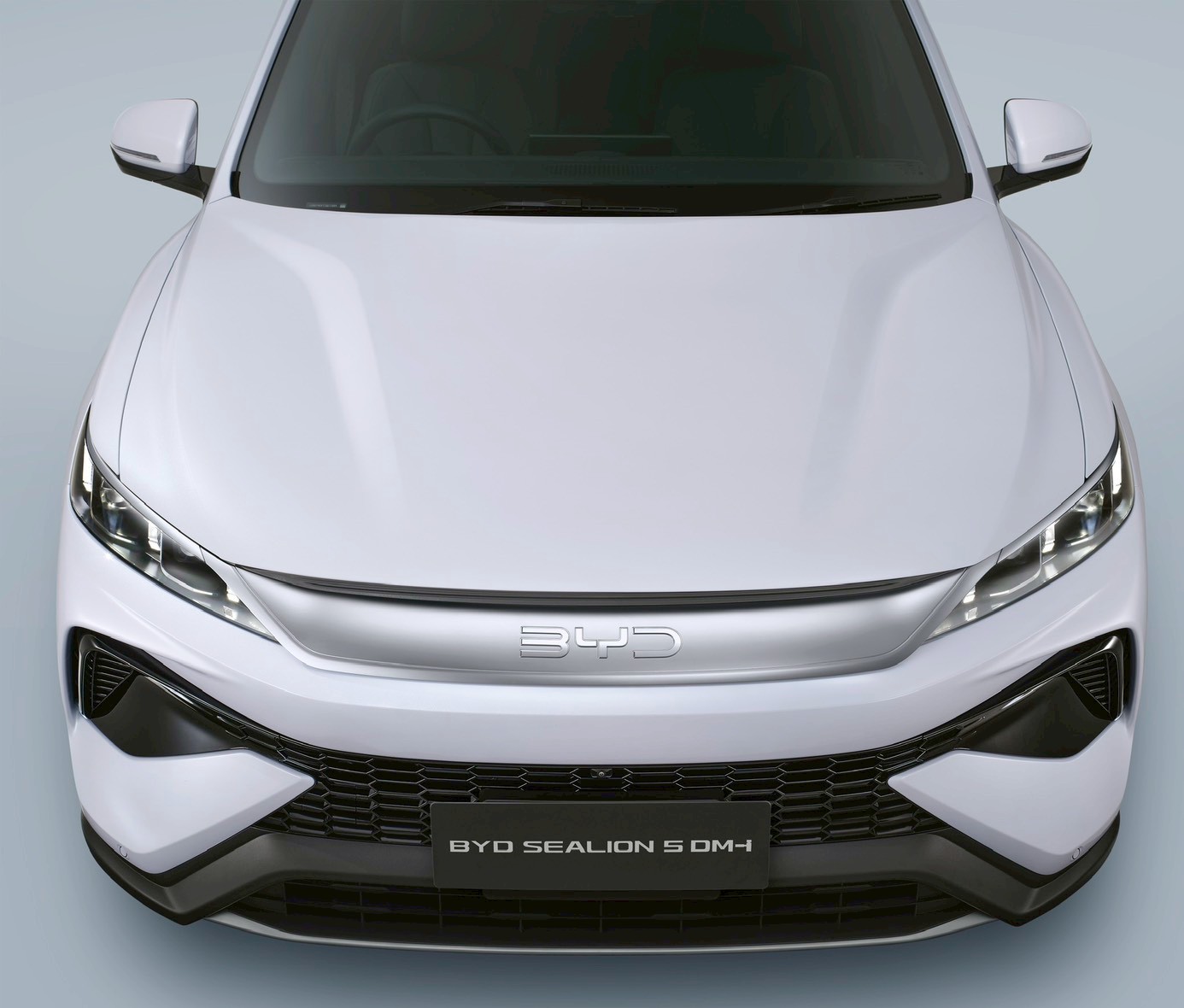 Thiết kế đầu xe BYD Sealion 5