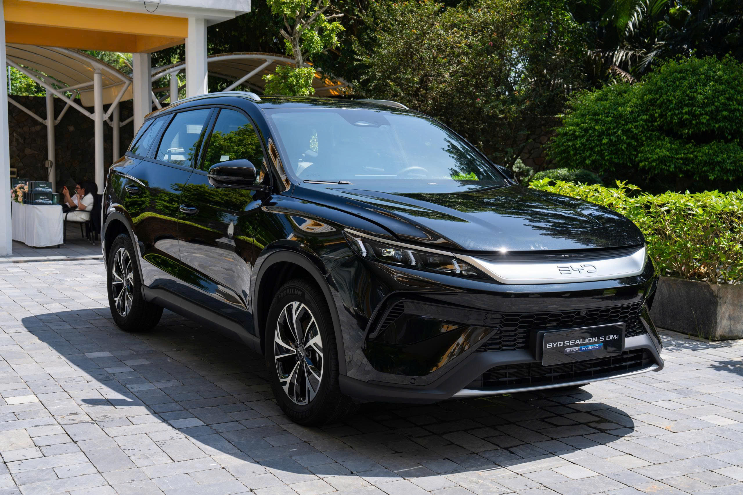 BYD Sealion 5 sử dụng hệ truyền động PHEV đi đường dài